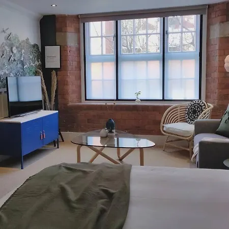 Apartment I Should Cocoa